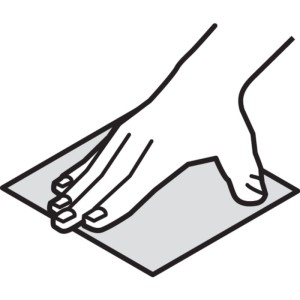 Hand zeigt Flexibilität des Klingspor KL 361 JF Schleifgewebes, Zubehör für Schleifer.