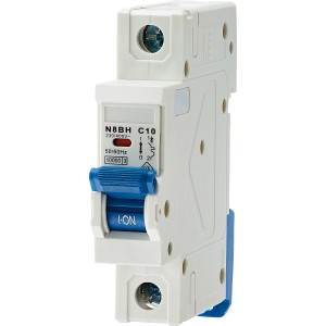 Einpoliger Leitungsschutzschalter 10A mit C-Charakteristik für den Schutz von Stromkreisen.