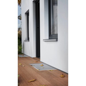 tesa® Insect Stop Lichtschachtabdeckung aus Aluminium, Insektenschutzgitter für Kellerschächte.