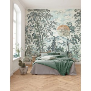 Komar Vlies Fototapete Highland Trees (250x280 cm) im Schlafzimmer mit Waldmotiv.
