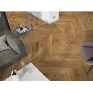 Classen Ville Laminat Carrito Oak im Fischgrätmuster verlegt in Wohnraum.