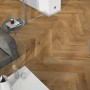 Classen Ville Laminat Carrito Oak im Fischgrätmuster verlegt in Wohnraum.