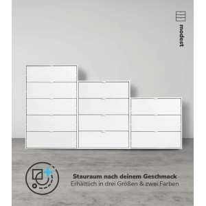Weiße mokebo Kommoden in verschiedenen Größen mit Schubladen, ideal als Sideboard oder Anrichte.