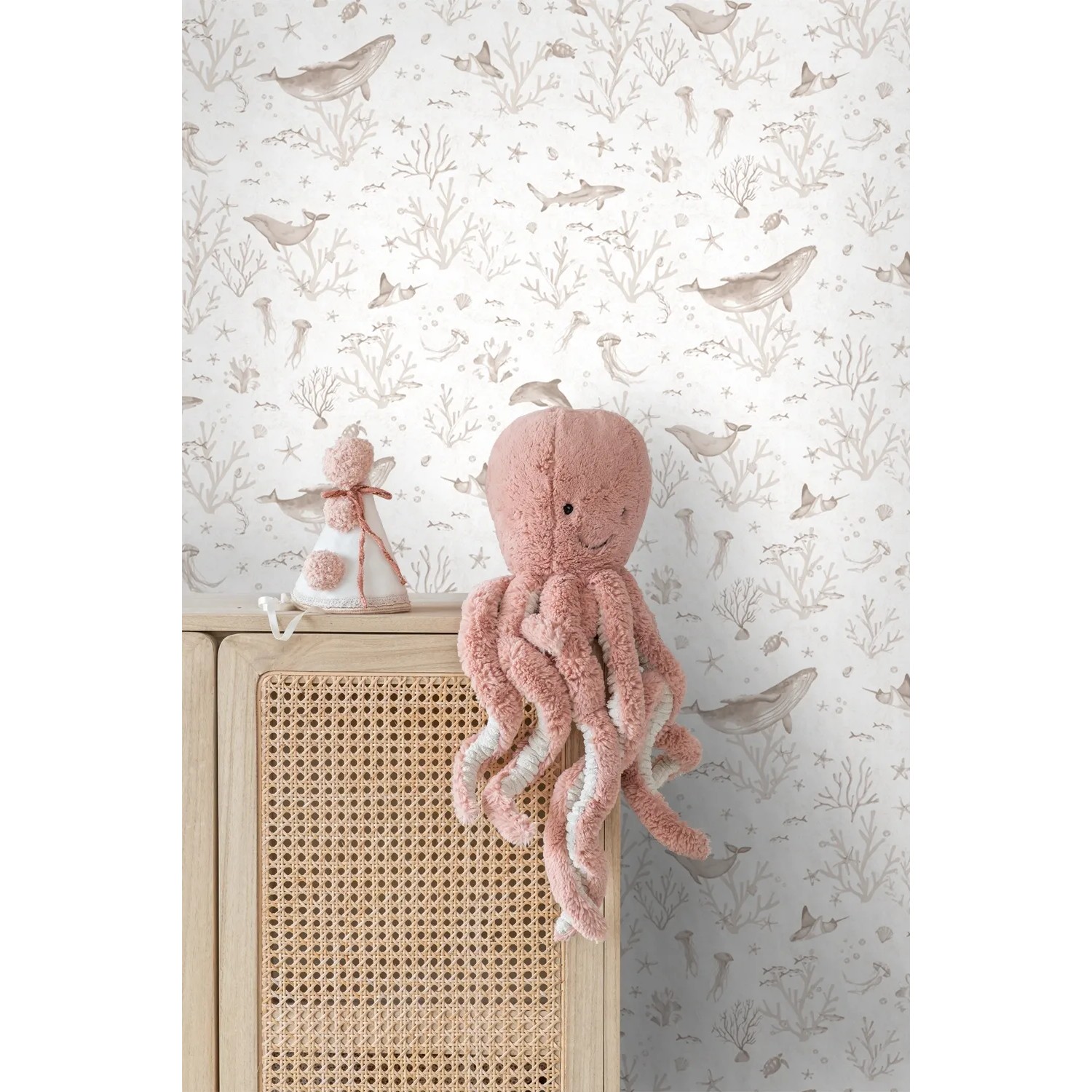 ESTAhome Vliestapete Unterwasserwelt in Beige für Kinderzimmer. Mit Walen, Haien und Korallen. Dekorative Wandgestaltung.