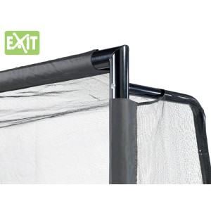 Detailaufnahme: Schwarzes Exit Forza Fußballtor (500x200cm) mit Stahlrahmen und Netz.