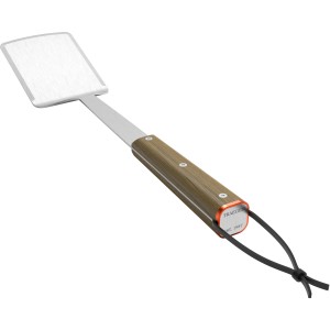 Traeger BBQ Wender aus Edelstahl mit Teakholzgriff und Lederschlaufe.