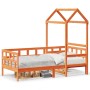 Wachsbraunes vidaXL Tagesbett mit Dach, 80x200 cm, aus Kiefernholz. Ideal als Kinderbett.