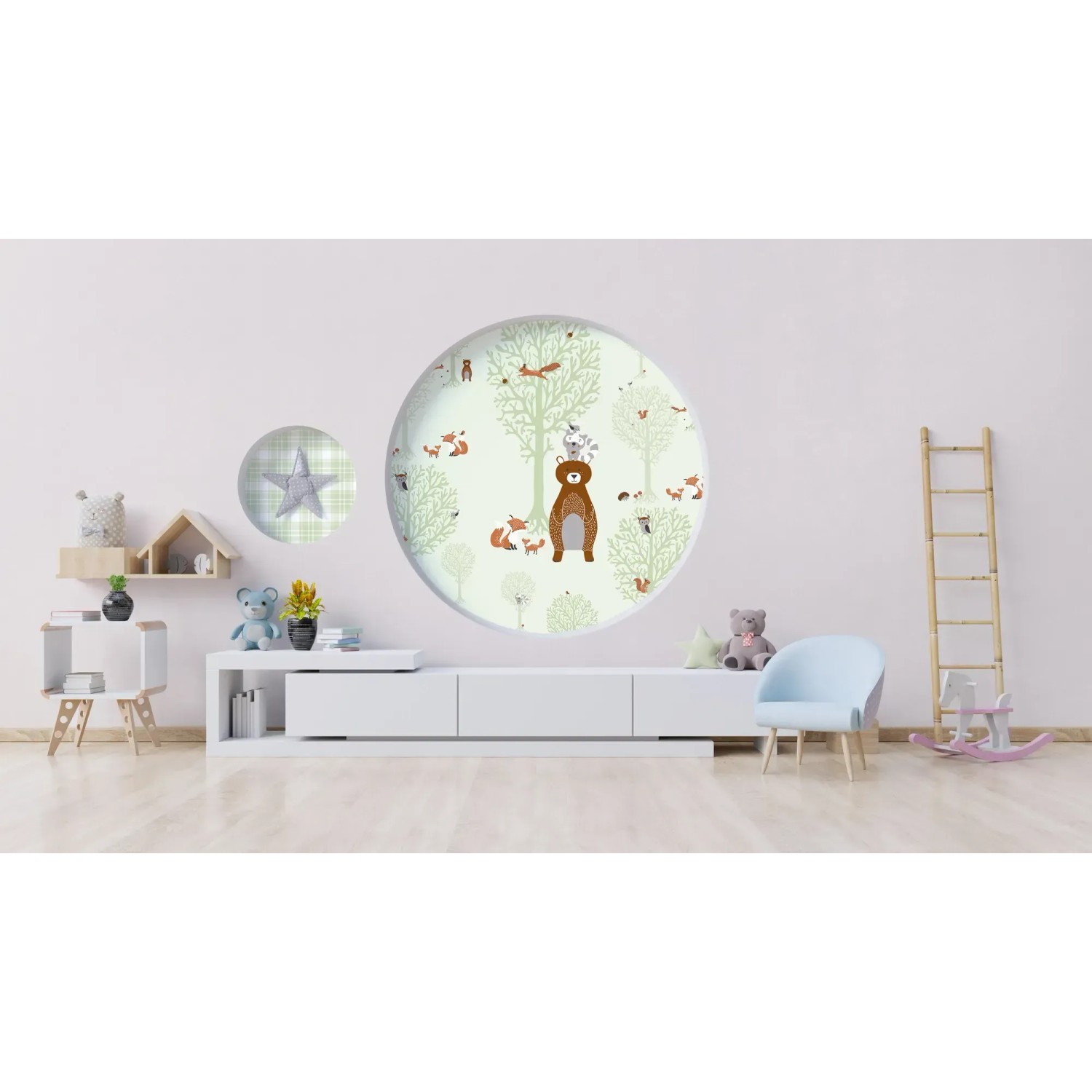 Kinderzimmer mit Vliestapete Wald in Grün und Braun mit Bären, Füchsen und Bäumen.