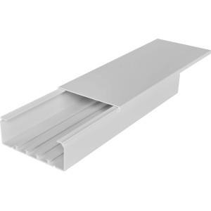Weißer Kabelkanal, 150x60 mm, 2 m Länge zur Kabelführung.