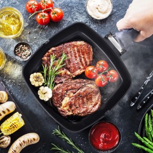 Relaxdays Grillpfanne Aluminium Holz Schwarz Braun Antihaft Induktionsgeeignet Klappbar 6 cm x 29 cm x 50 cm 0,9 kg