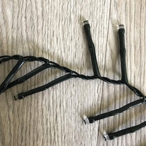 Detailaufnahme der warmweißen Mojawo 700er LED Cluster-Lichterkette für Innen und Außen.