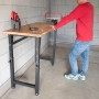 Höhenverstellbare rikta Werkbank (85-105cm) mit Holzplatte und Werkzeug. Ideal für Werkstatt und Hobby.