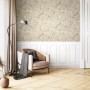Beige Vliestapete Ksenja mit Kirschblüten-Motiv im Wohnraum.