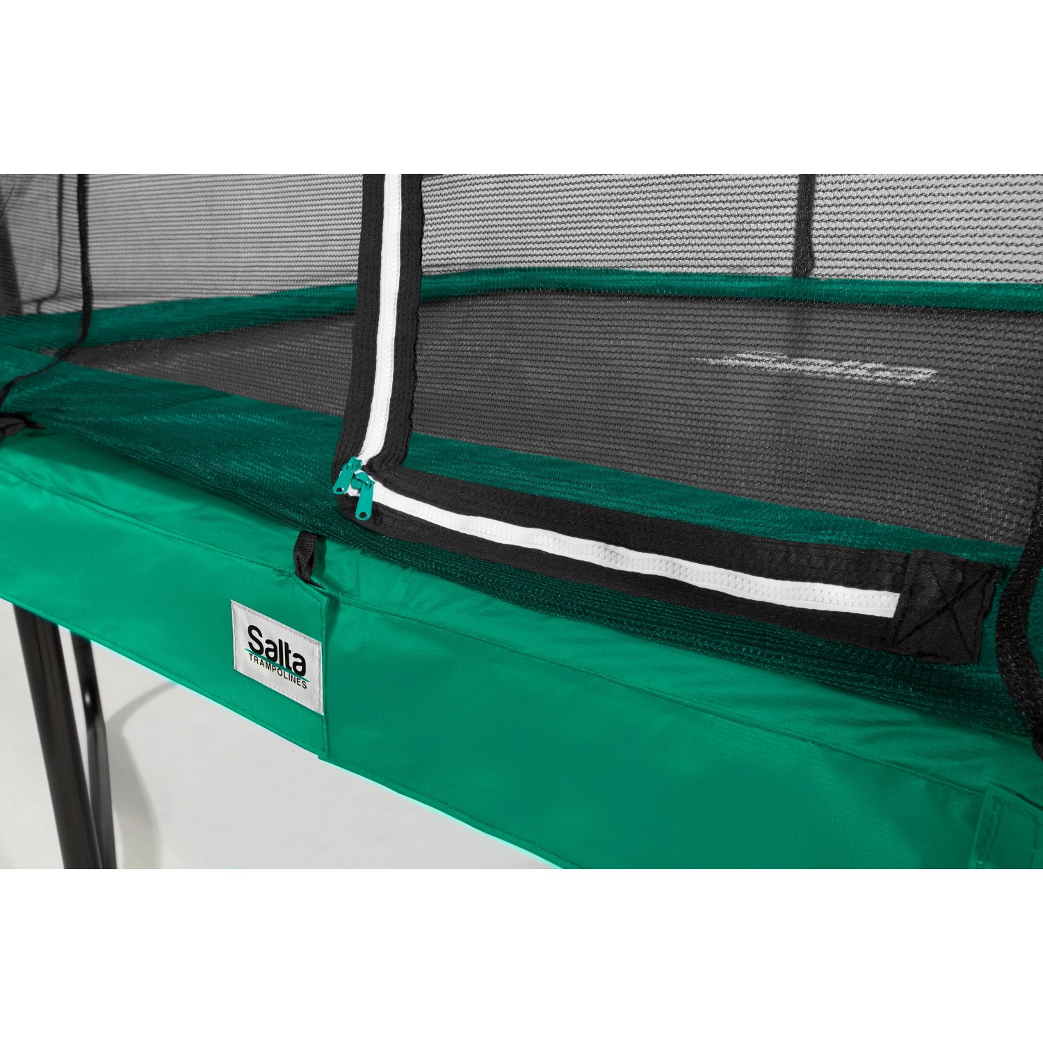 Detailansicht des grünen Salta Comfort Trampolins (305x214 cm) mit Sicherheitsnetz und Schutzrand.