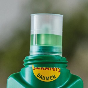 Seramis Vitalnahrung für Orchideen, 200ml Flasche mit Dosierkammer.
