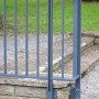 Eckset Linus, anthrazitfarbenes Aluminiumgeländer mit senkrechten Stäben für Treppen und Geländer.