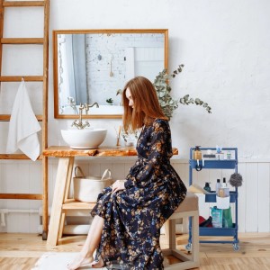 Relaxdays Rollwagen mit 3 Etagen Stahl Kunststoff Filz Blau Weiß Feststellbar 86 cm x 43 cm x 42 cm 3,3 kg