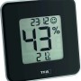 Digitales Thermo-Hygrometer Style von TFA in Schwarz zeigt Temperatur und Luftfeuchtigkeit.