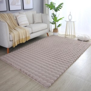 Beiger Ayyildiz Hochflorteppich (200x290 cm) im Wohnzimmer. Moderner, weicher Teppich für gemütliche Atmosphäre.