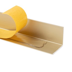 Selbstklebendes KARAT Winkelprofil in Sahara, 2,45x2x100 cm, für Kanten und Abschlüsse.