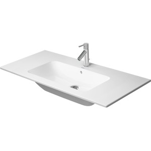 Weißes Duravit Möbelwaschbecken ME, 103 cm, mit Hahnloch und Armatur.