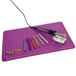 Pebaro Heißfolien Präge-Set mit Prägekolben, Folien, Aufsätzen und Schneidematte.