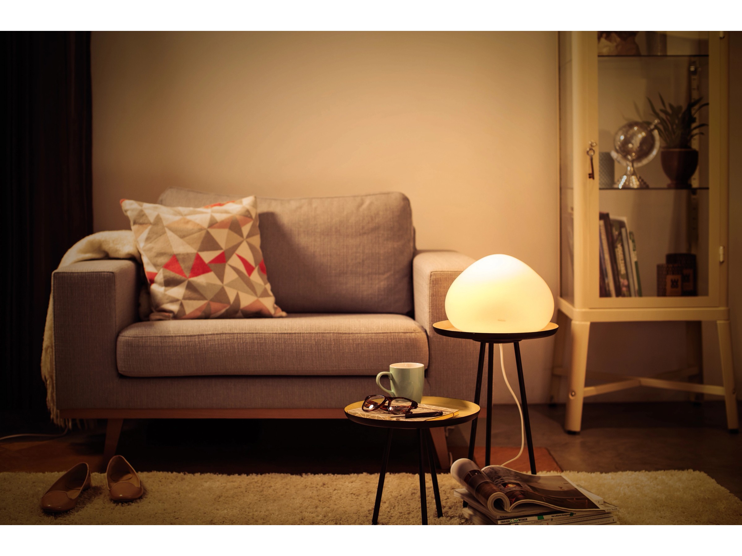 Philips hue white ambiance wellner table lamp hotsell