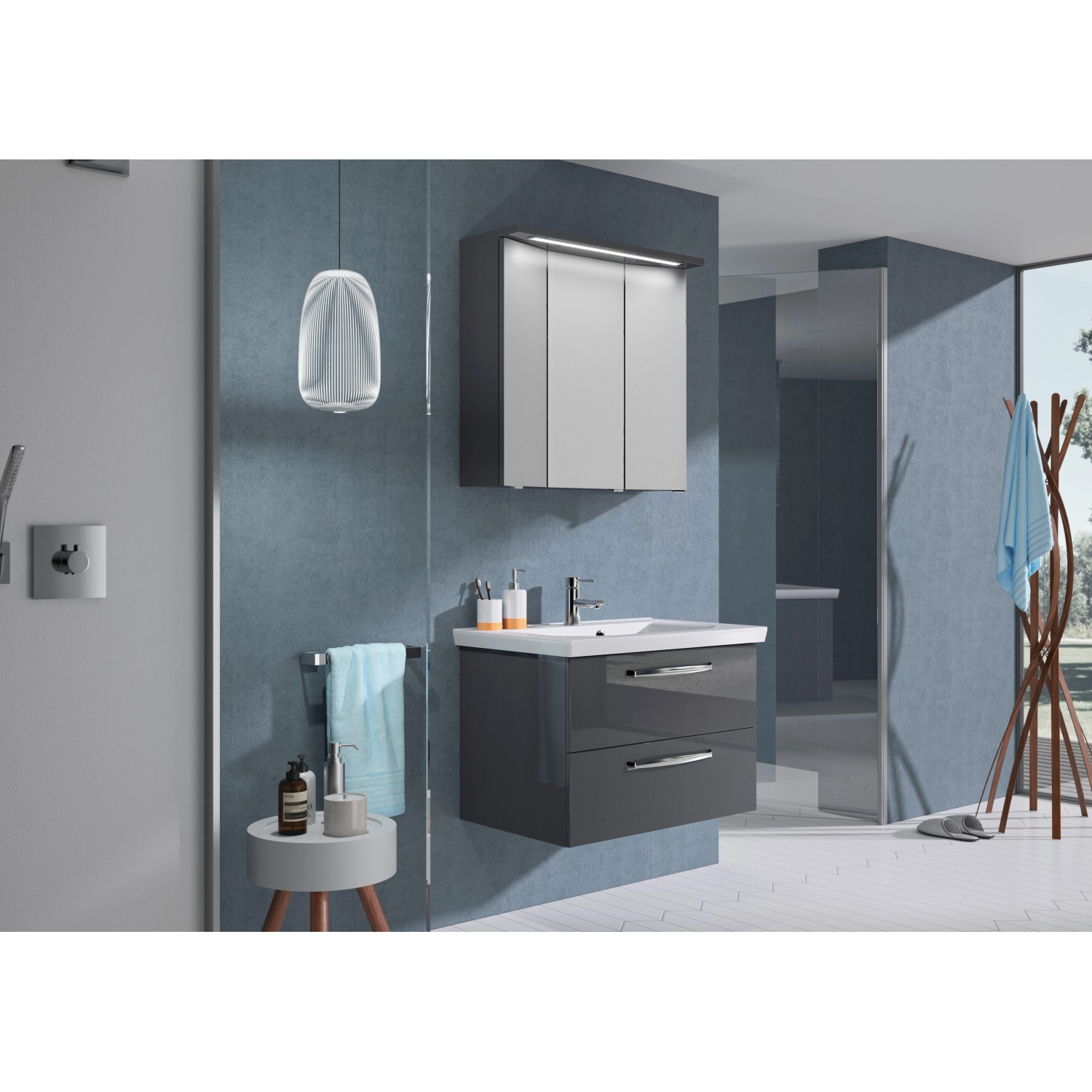 Pelipal Spiegelschrank Trentino, anthrazit, 75 cm breit, mit Beleuchtung und drei Spiegeltüren.