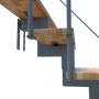 Detailansicht der Minka Mittelholmtreppe Comfort Top: Buche-Stufen und graues Metallgeländer.