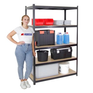 Schwarzes PROREGAL Eckregal & 2 Schwerlastregale Taurus mit diversen Gegenständen auf den Regalböden.