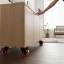 Relaxdays Lenkrollen 4er Set, schwarz-orange, unter Holzschrank. Möbelrollen mit Bremse für leichte Bewegung.