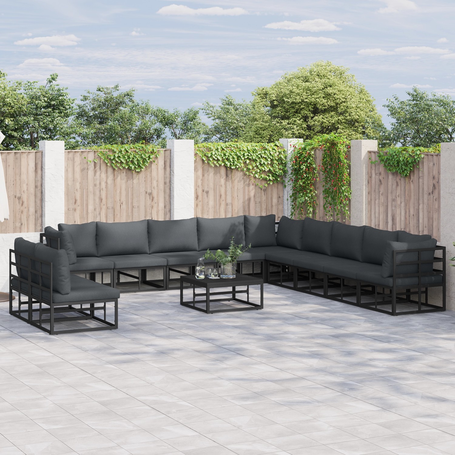 Schwarzes vidaXL Garten-Sofa-Set mit Kissen, 12-teilig, aus Aluminium. Gartenmöbel für Terrasse und Garten.