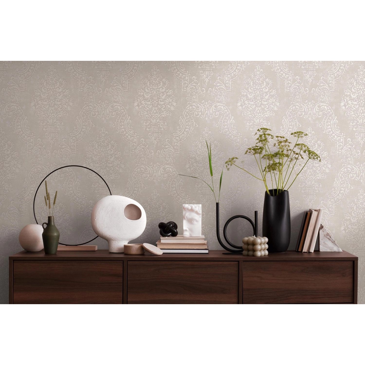 PROFHOME Barock Tapete in Beige/Grau mit schimmerndem Ornament-Muster.