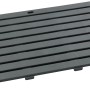Graue Wenko Badematte Indoor & Outdoor, 50x80 cm, aus Kunststoff mit rutschhemmender Struktur.