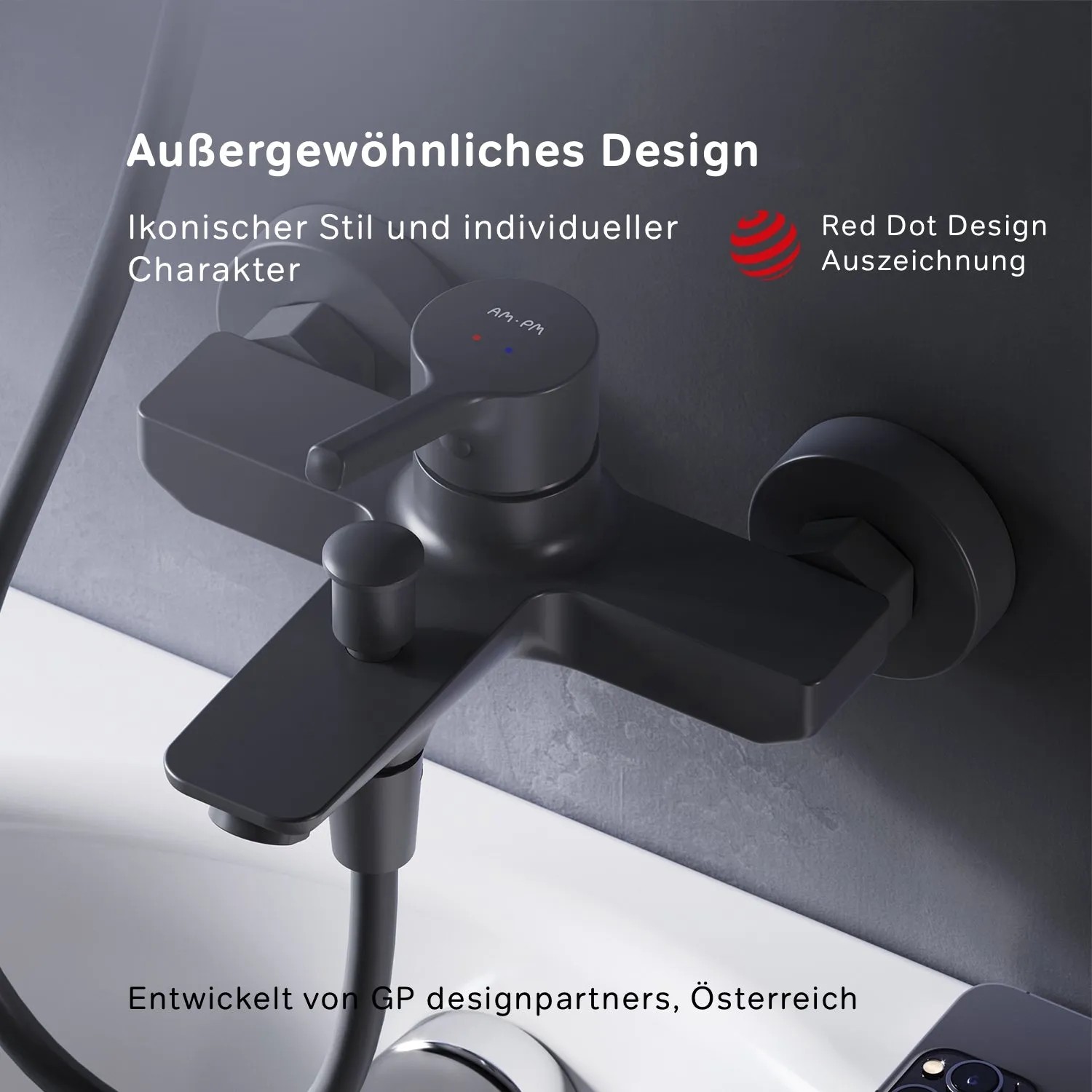 Schwarze AM.PM Wannenarmatur X-Joy S Aufputz für Badewanne und Dusche.