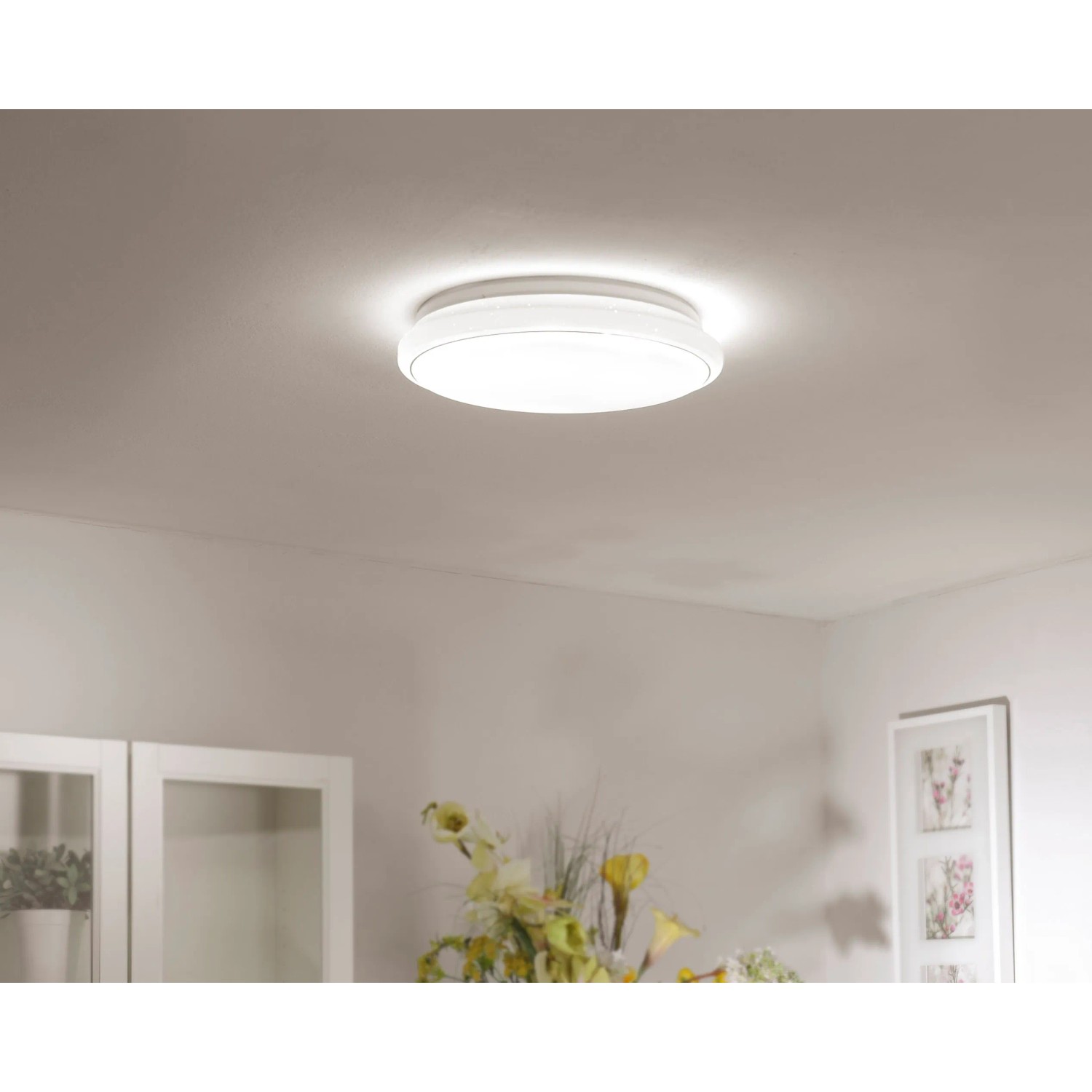 Weiße LED-Deckenleuchte Jupiter, Ø 44 cm, mit Sternenhimmel-Effekt für stimmungsvolle Beleuchtung.