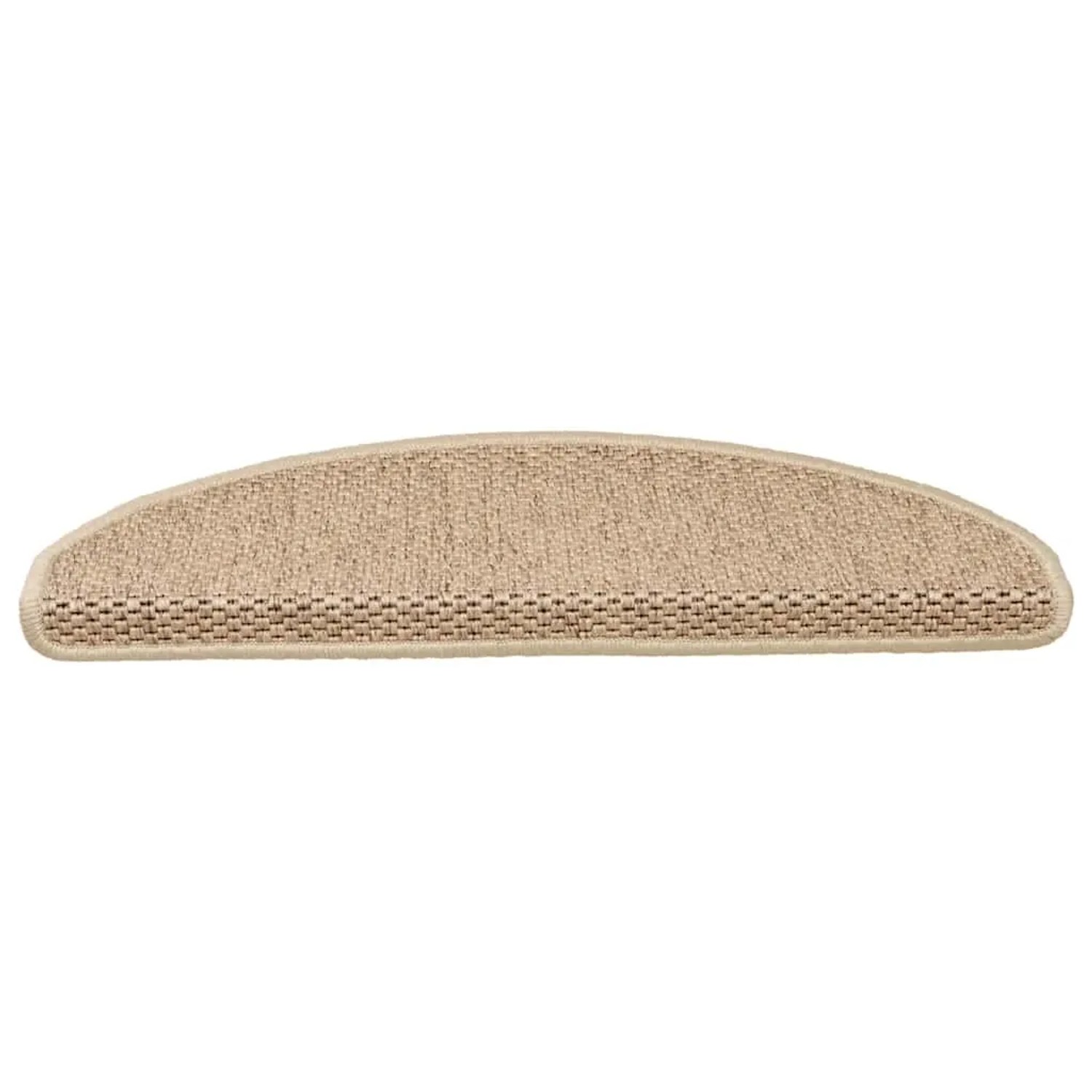 Sandfarbene selbstklebende Stufenmatte in Sisal-Optik. Gebogene Form für sicheren Halt auf Treppenstufen.