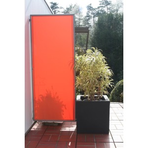 Floracord Paravent in Terracotta, 70x170 cm, als Sicht- und Windschutz auf Terrasse.