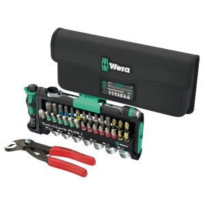 Wera Tool-Check Combi 1 Werkzeugset, 40-teilig: Bits, Nüsse, Ratsche, Handhalter, Knipex Zange in schwarzer Tasche.