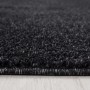 Detailaufnahme: Anthrazitfarbener Ayyildiz Kurzflorteppich Ata 7000 (80x250 cm).
