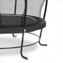 Detailaufnahme: Schwarzes EXIT Lotus Classic Gartentrampolin, Ø 305 cm, mit Sicherheitsnetz und L-förmigen Füßen.