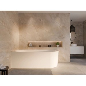 Weiße Ottofond Whirlpool Eckbadewanne mit Light-System in modernem Bad. Elegante, geschwungene Form, beleuchtete Nische.