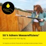 Kärcher eco!Booster 145 Strahlrohr im Einsatz zur Reinigung eines Holzzauns. Flächenreiniger Zubehör.