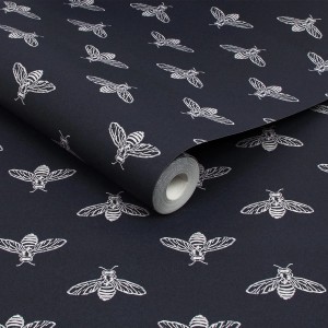 Joules Vliestapete Block Print Bee French Navy Blau mit Bienenmuster.
