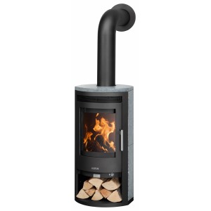 Justus Baltrum 2.0 Kaminofen mit Specksteinverkleidung, 5,5 kW, Holzscheite im unteren Fach.