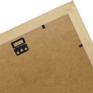 Rückseite des braunen Bilderrahmens aus Massivholz (40x50 cm) im Antik-Stil mit Aufhängung.