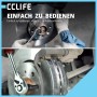 Hände nutzen 1/2 Zoll Stecknuss Satz für Bremssattel- und Bremszylinder-Reparaturen am Auto.