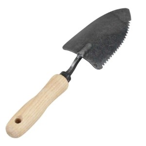 D&O Pflanzkelle mit gezahnter Kante und Eschenholzgriff für Gartenarbeiten.
