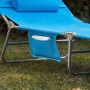 Detailansicht: Blaue SoBuy Gartenliege mit Seitentasche für Buch.