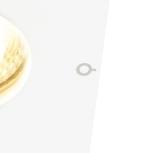 Detailaufnahme: Weißer QAZQA Einbaustrahler Doku, 6er Set für Badezimmer.
